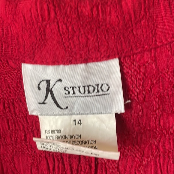 Vintage K Studio red cropped short sleeve button blouse with open back - Picture 3 of 6